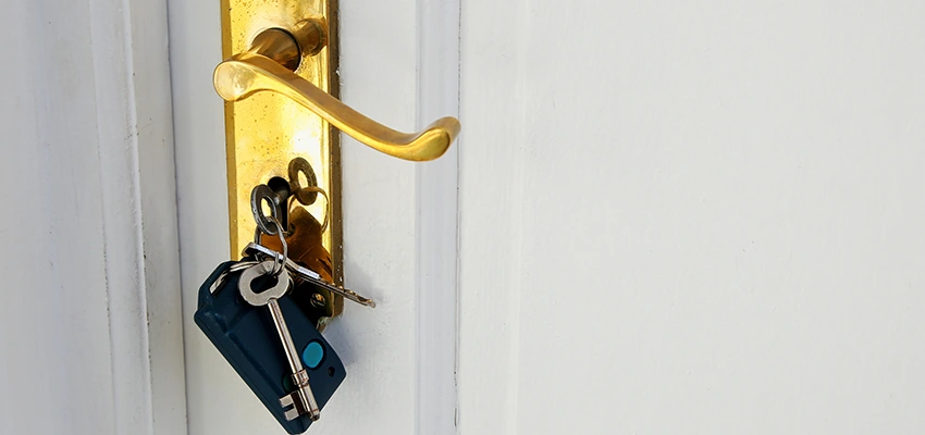Broken Door Key Extraction in Selma, CA
